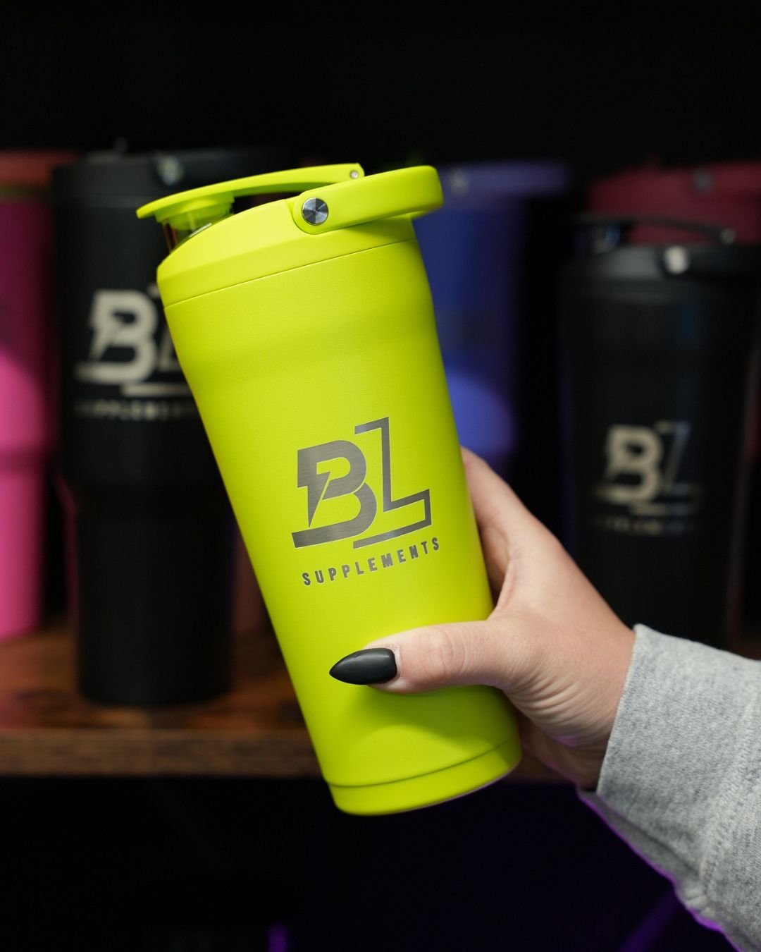 HYDROJUG 24 OZ. INSULATED SHAKER